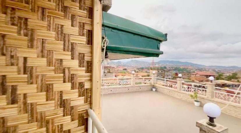 Chambre Meublee Biyem Assi Tkc Yaoundé Екстериор снимка